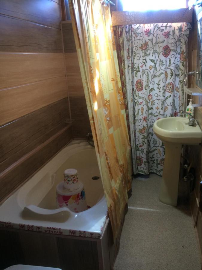 מלון Srīnagar Houseboat Altaf And Transportation מראה חיצוני תמונה